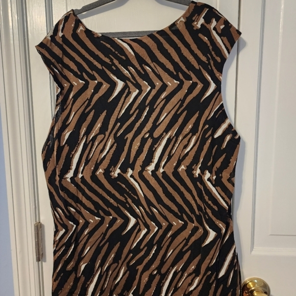 FANTASTIC Dana Buchman Zebra type print yet elegant professional trendy cute - Picture 8 of 9